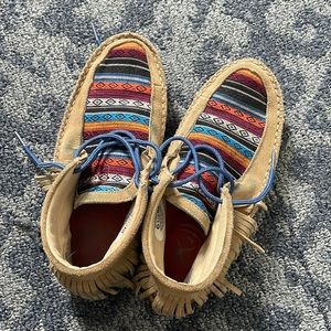 Great condition- Serape Twisted X’s